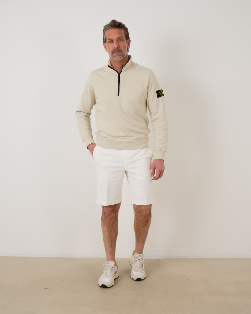 Alan Short Comfort Fit Off White