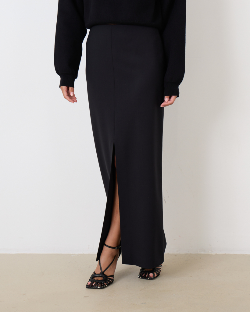 Isice Rok Black