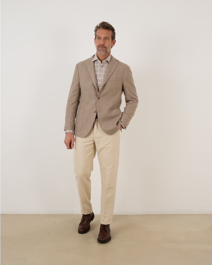 smart casual outfit met print