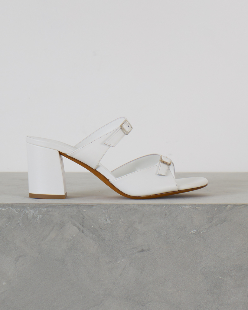 Una Sandals White