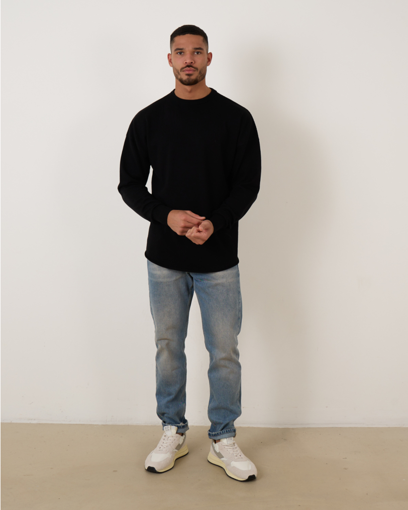 James Oversized Knit Pullover Black