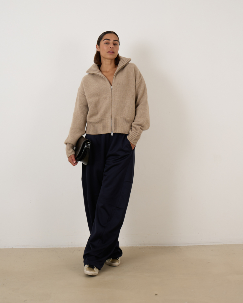 N°438 Xtra Fab Zip-Up Cardigan Oat