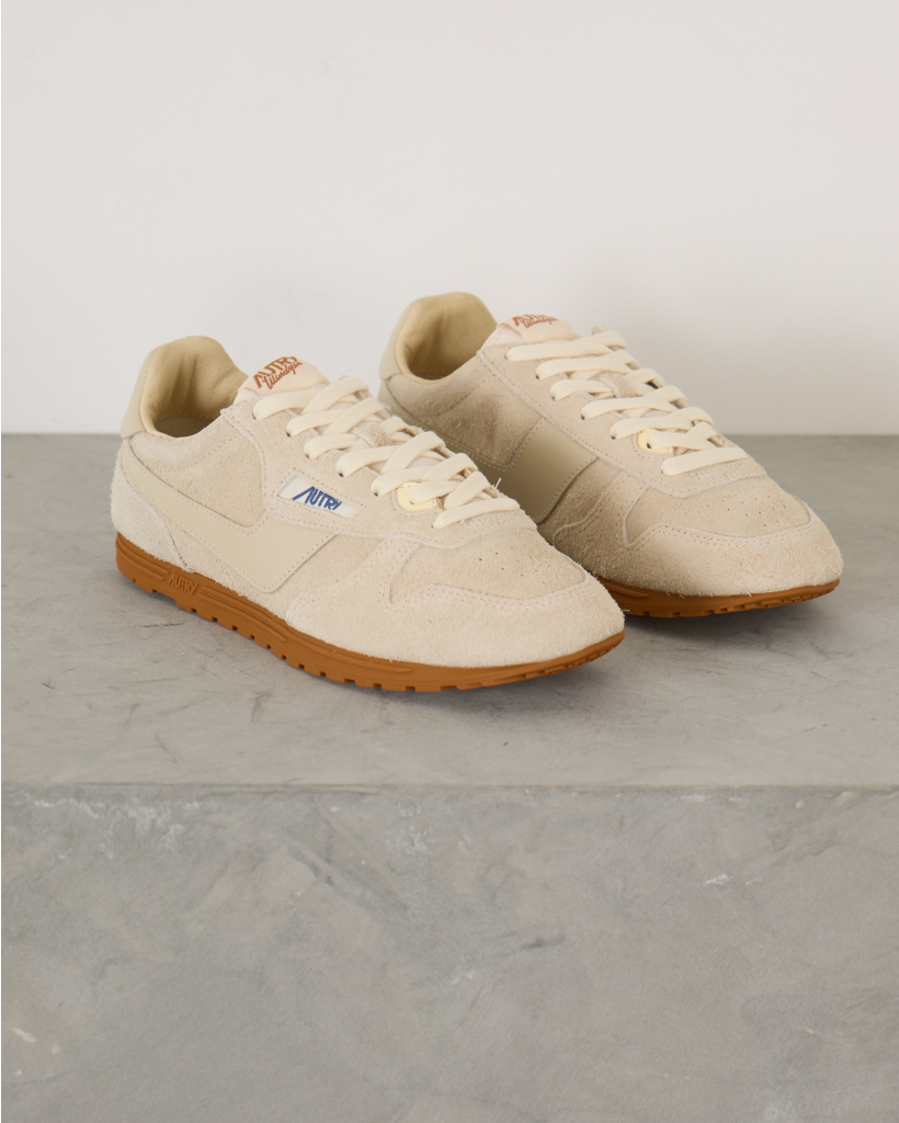 Windspin Suede Sneaker Biscuit