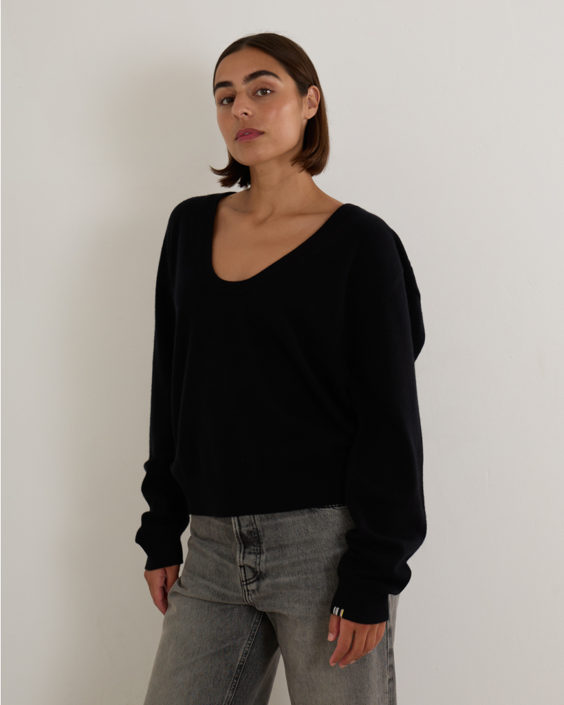 N°424 Jacob Sweater Raven