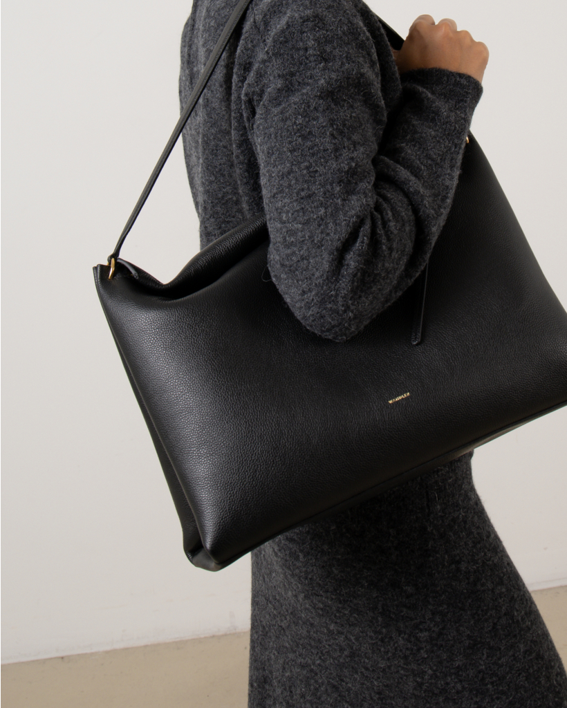 Penelope Tote Black Crust