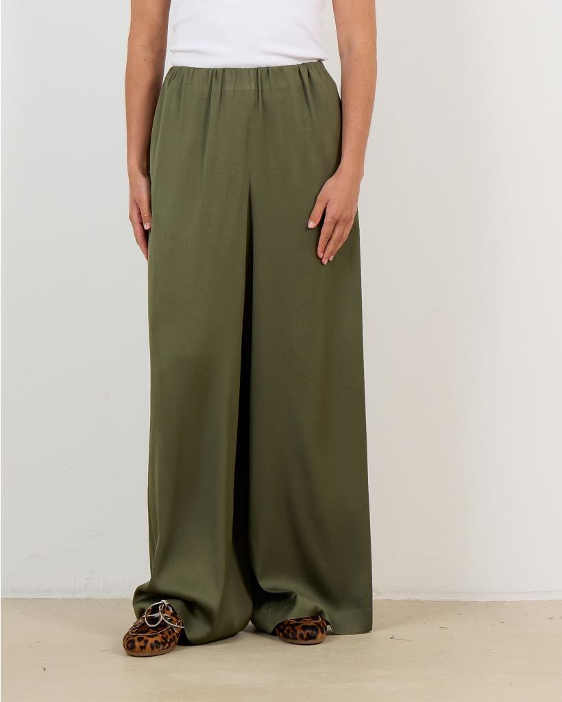 Tweezer Wijde Pantalon in Satijn Groen