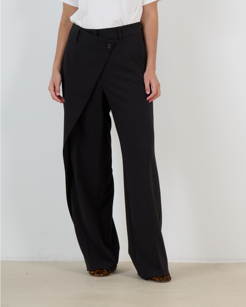 Anais Wijde Pantalon met Asymmetrische Sluiting Zwart