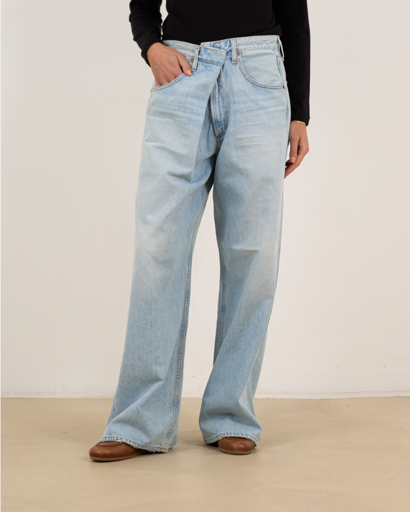Vana Fold Jean Spark