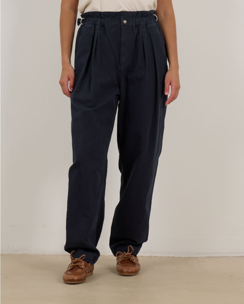 Neriah Geplooide Jeans Verwassen Zwart