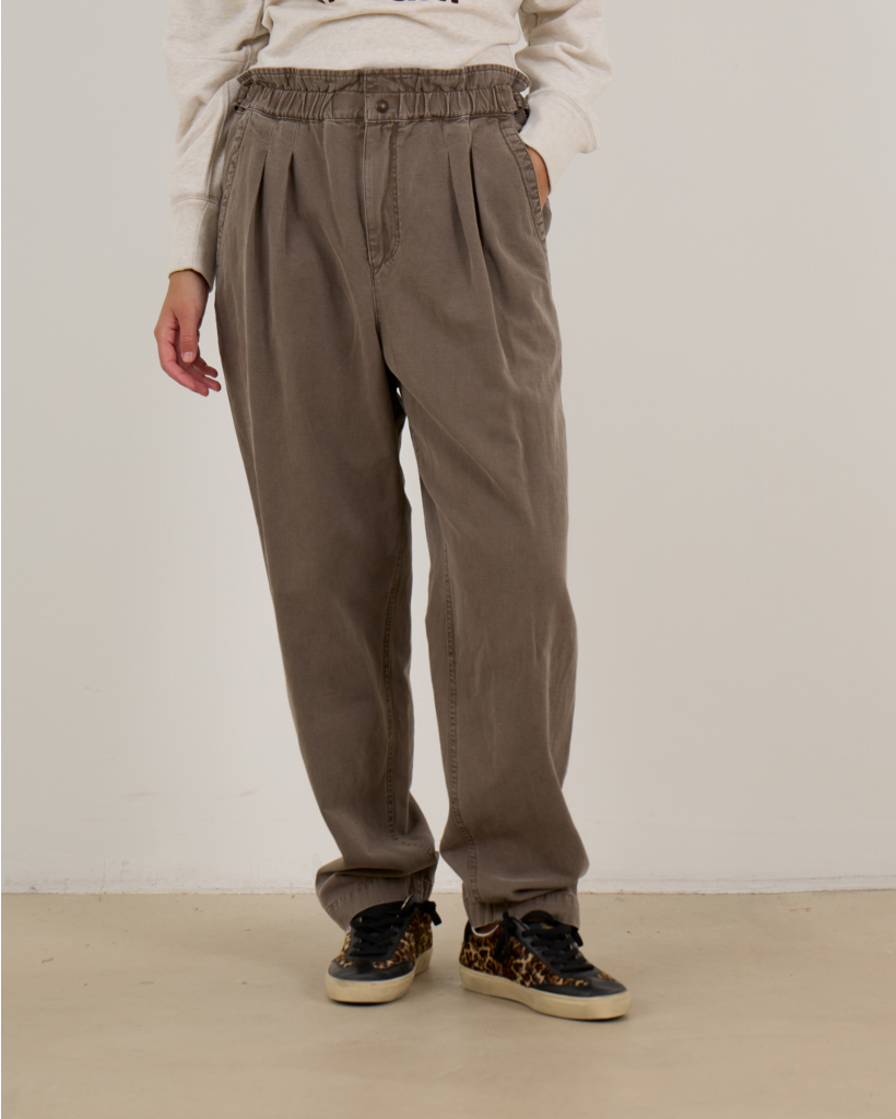 Neriah Geplooide Broek met Elastische Band Brons Bruin