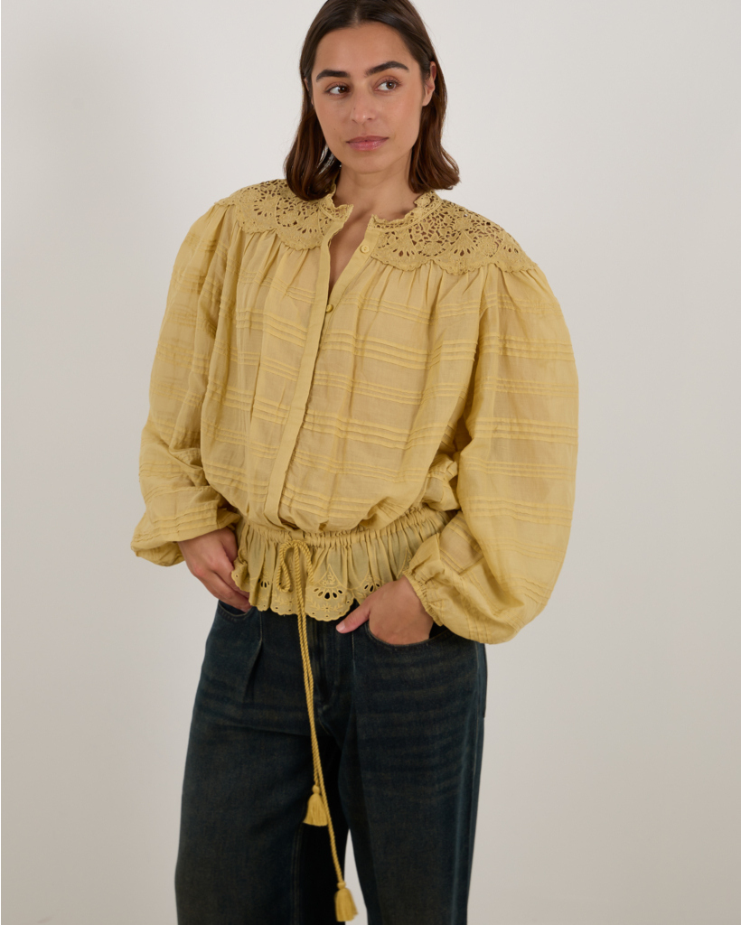  Polly Katoenen Blouse met Bloemenkant en Trekkoord Oker