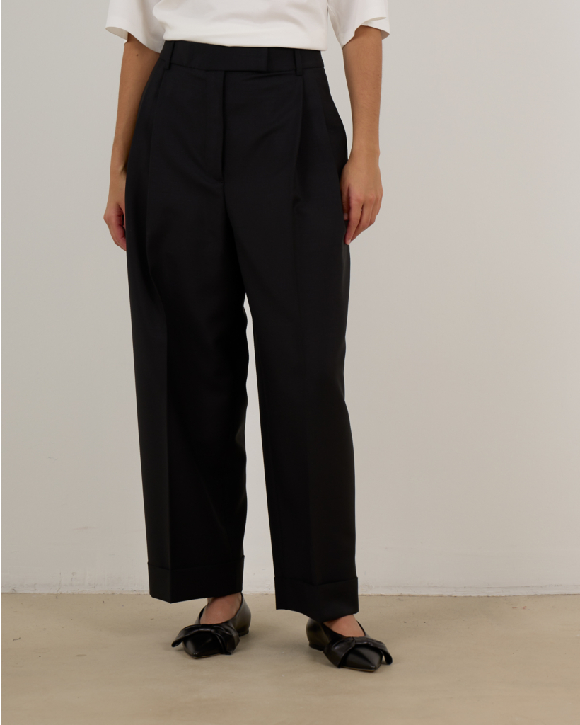 High-waist Turn-up Geplooide Pantalon Zwart