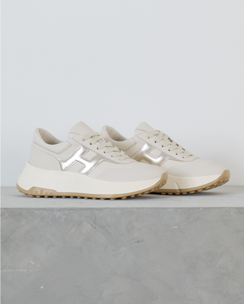 Hyperlight Suede Sneaker met Hoge Zool Off-White