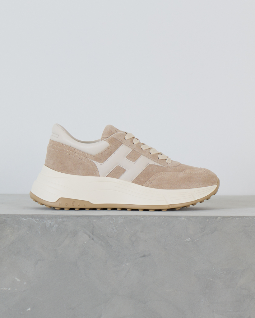 Hyperlight Suede Sneaker met Hoge Zool Beige