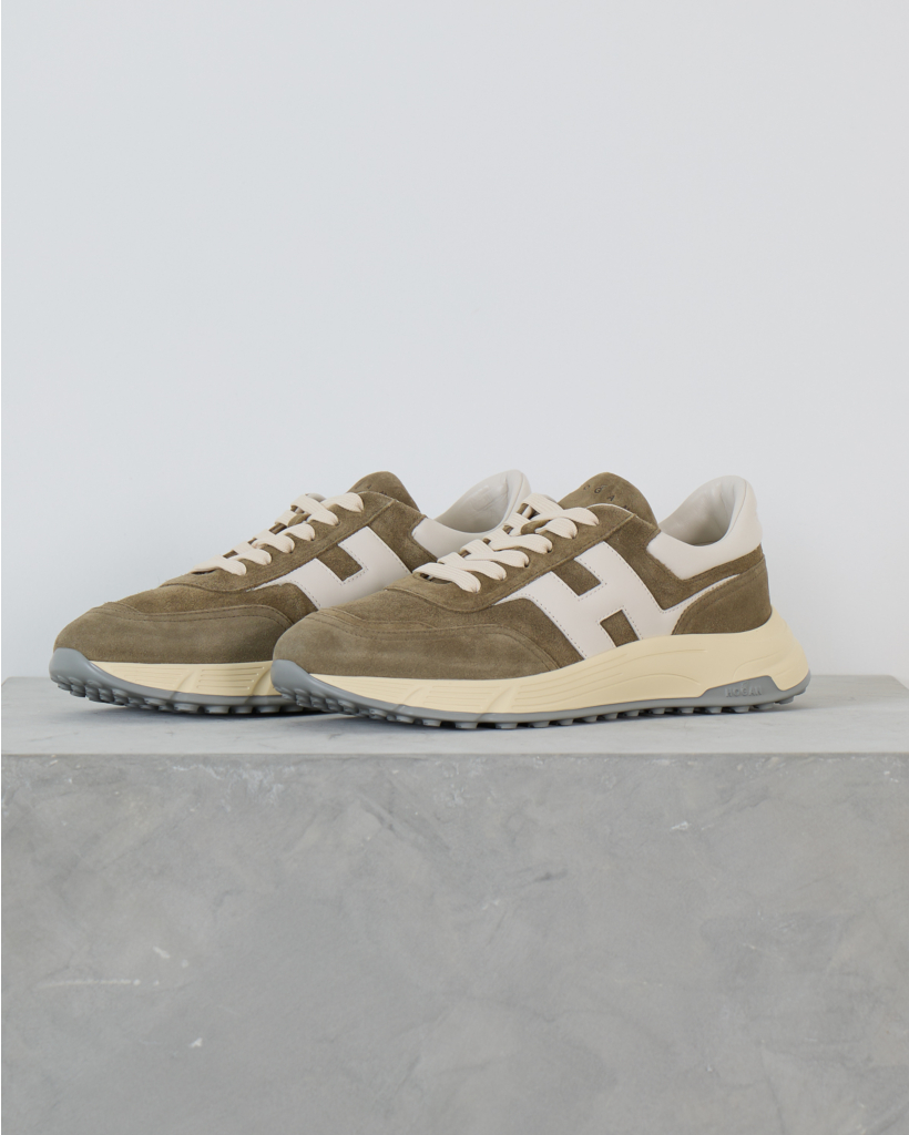 Hyperlight Suede Sneaker met Hoge Zool Khaki Groen