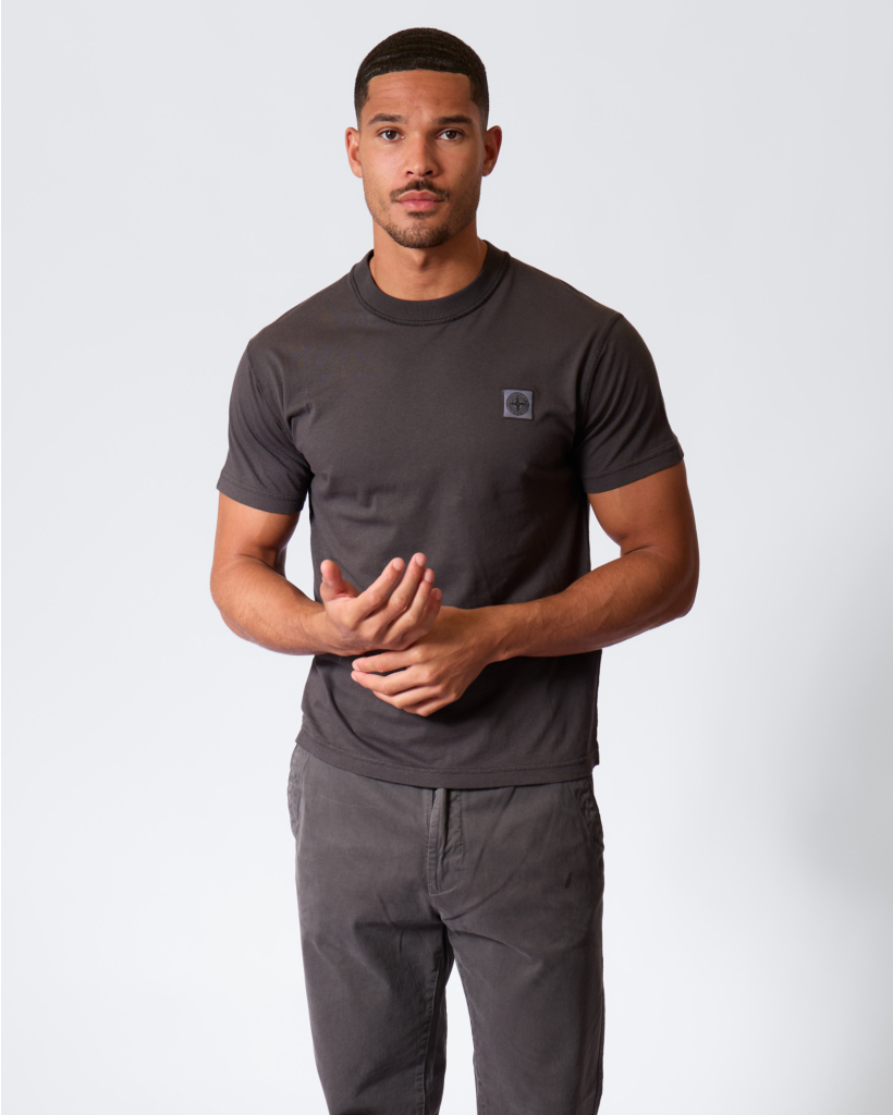 2100026 Biologisch Katoenen T-shirt met Patch Charcoal