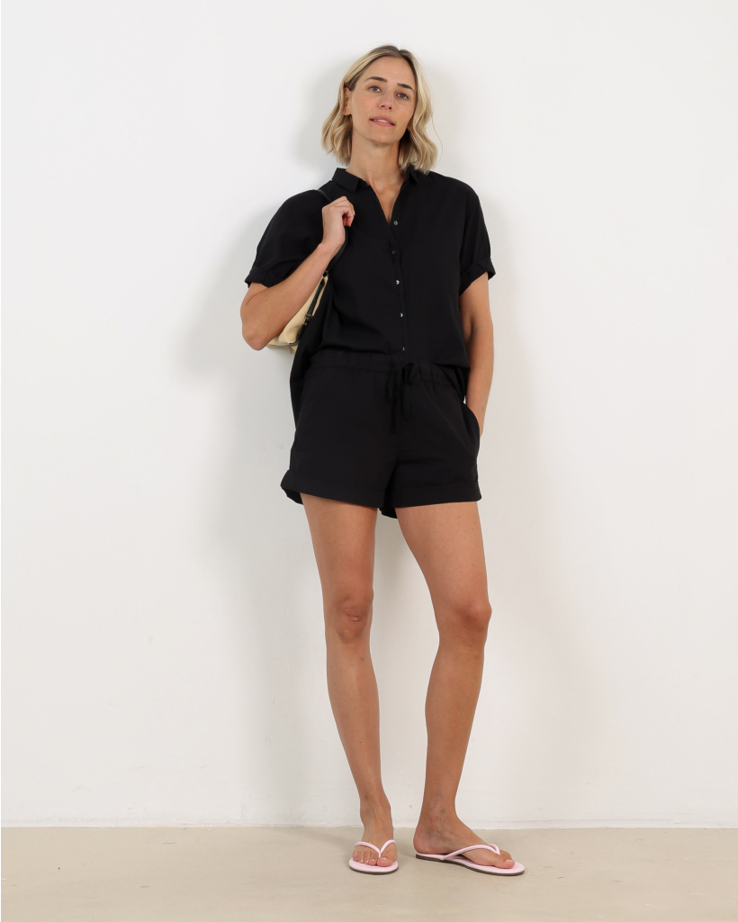 Channing Blouse met Omgeslagen Mouw Zwart