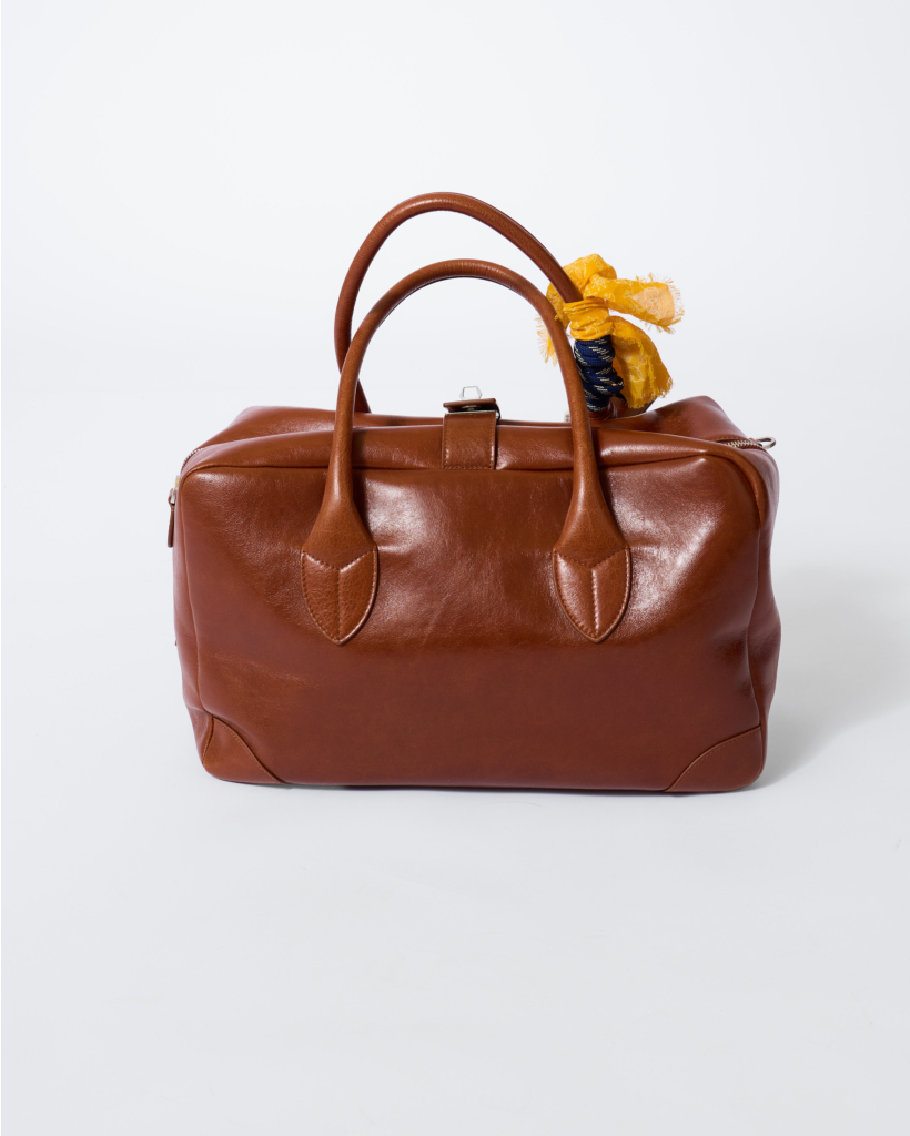 Medium Vita Charm Bag Lichtbruin