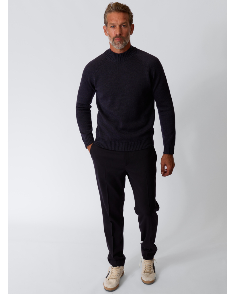 Wollen Knit met Schuine Schoudernaad Navy Melange