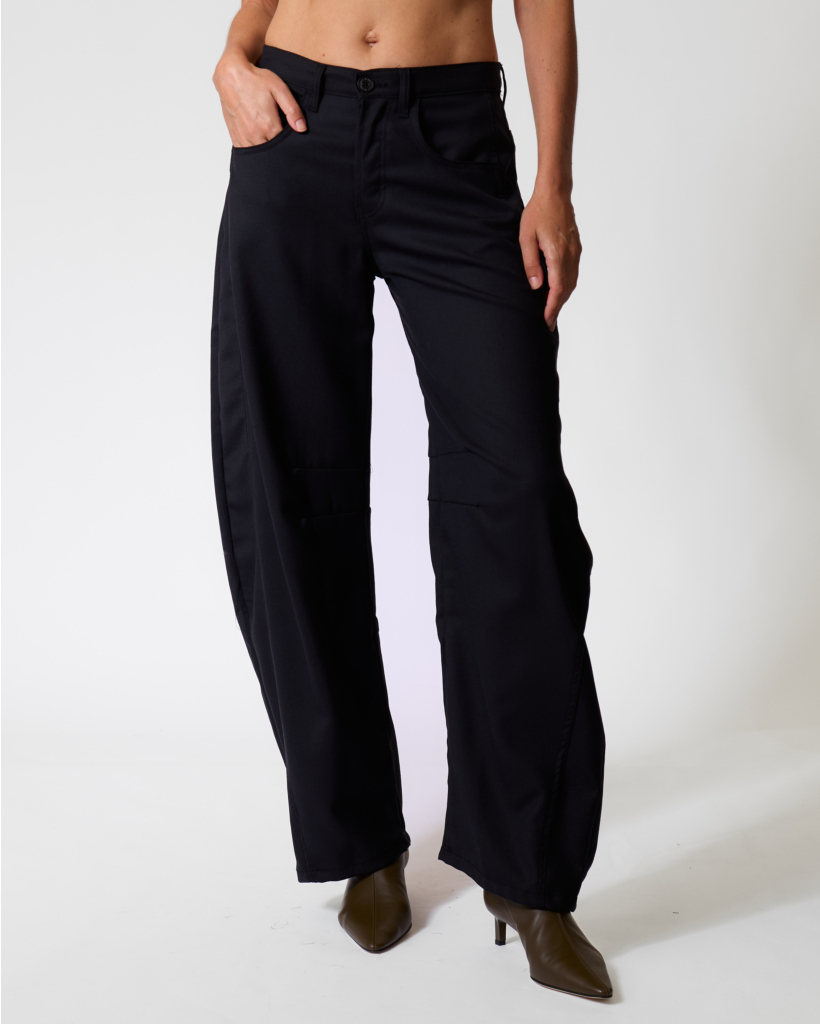 Aliana Mid Rise Barrel Fit Black Caster