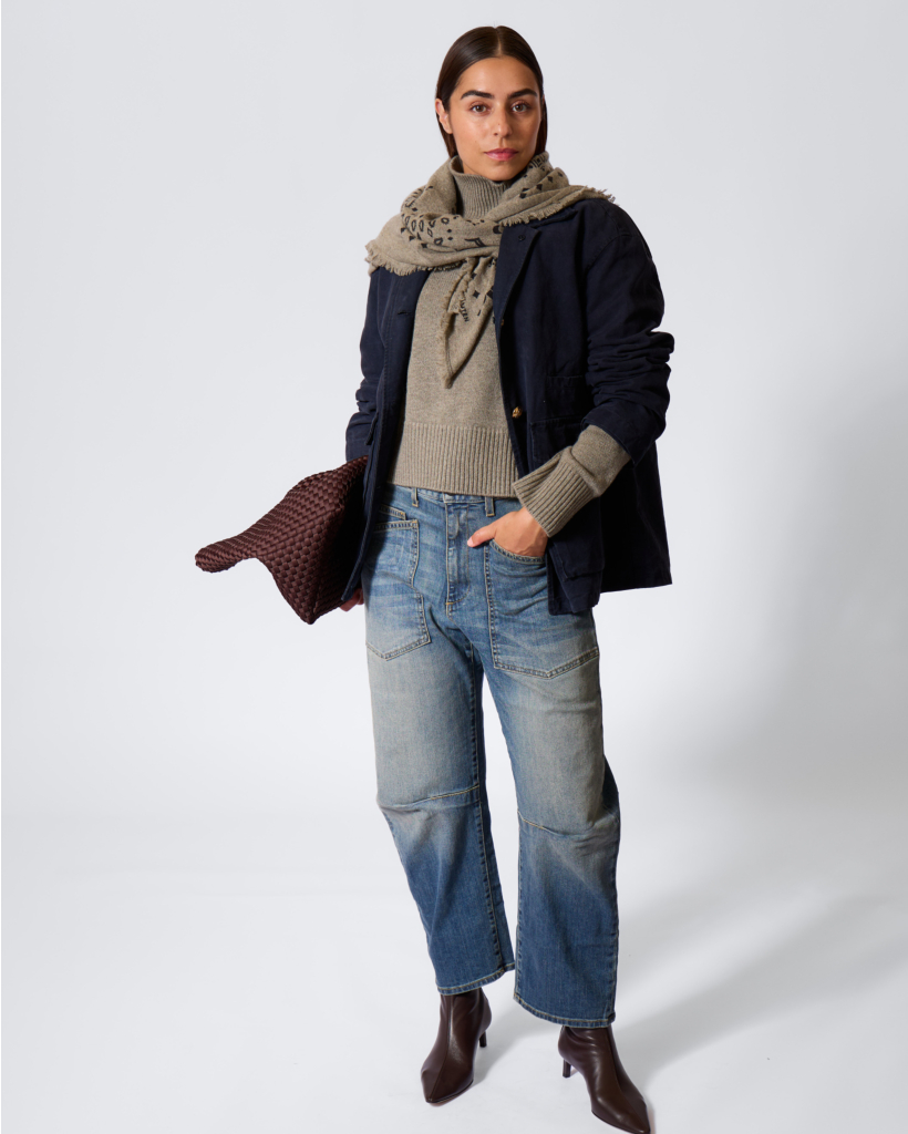 Devin Jack met Corduroy Kraag en Gouden Knoop Midnight