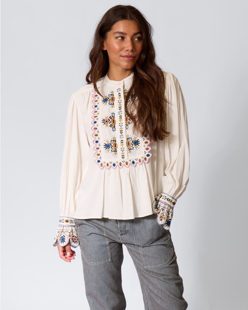 Monique Blouse met Borduursel Ecru