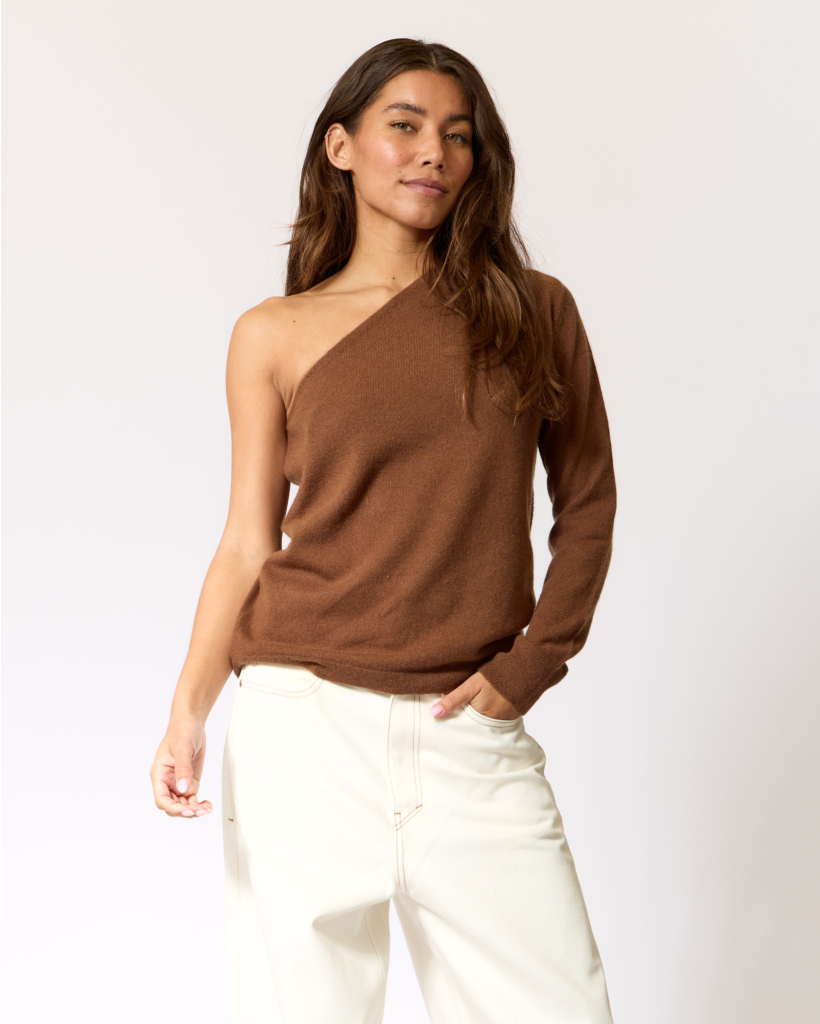 Yolaine Cashmere One Shoulder Knit Coffee