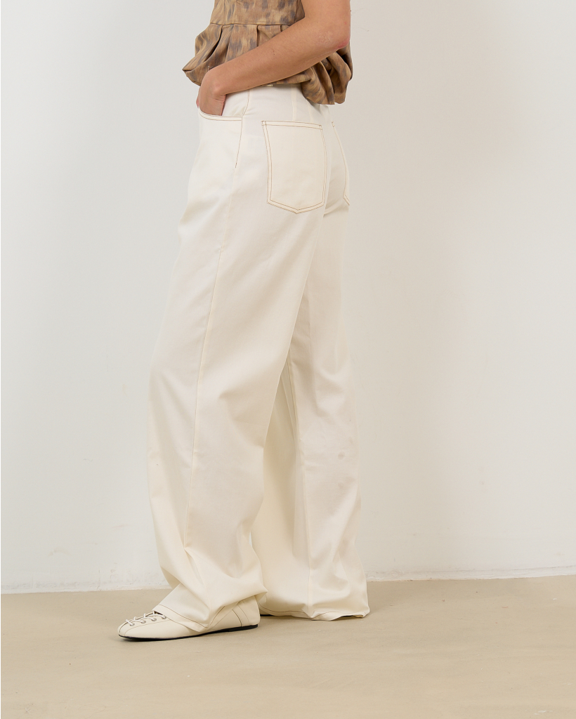 Nanny Pantalon met Bruine Stiksels Off-White