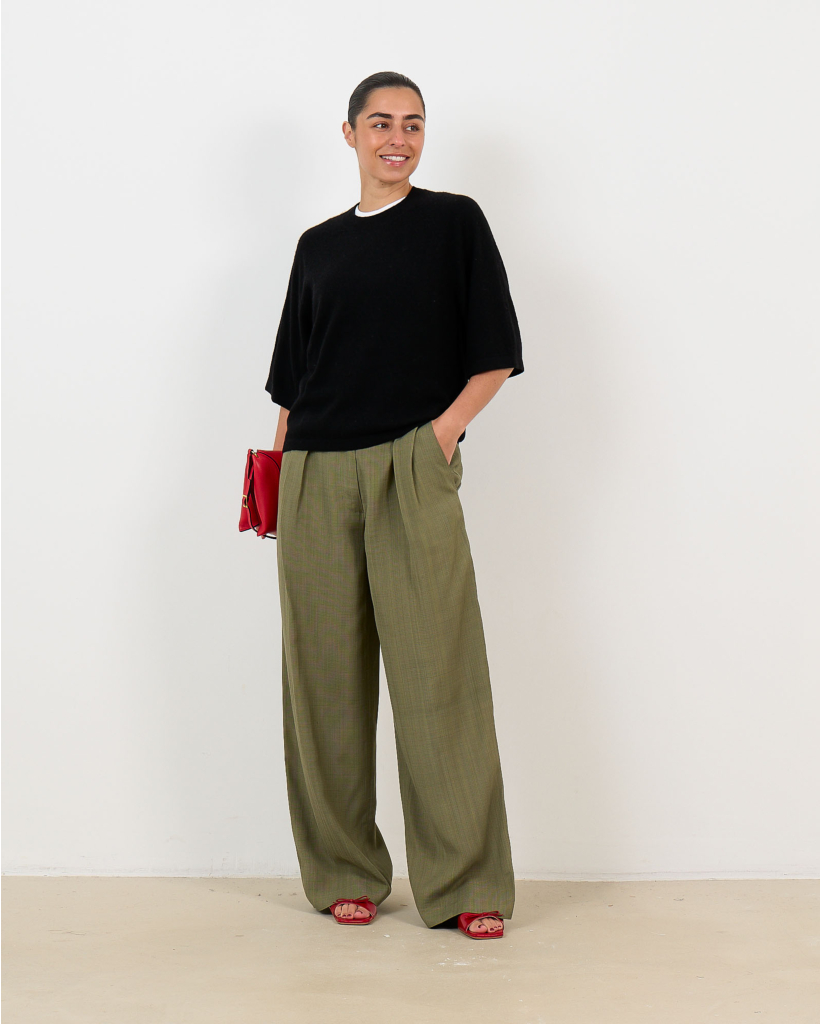 Leana Cashmere Korte Mouwen Trui Zwart