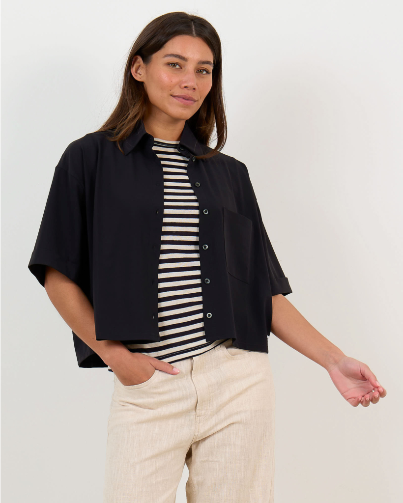 Travelstof Korte Blouse Zwart