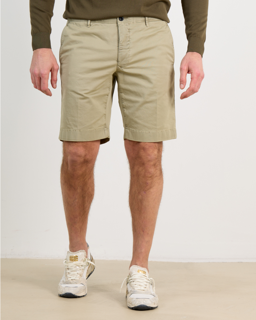 Slim Bermuda Short Sage