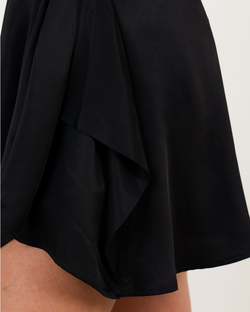 Olyss Asymmetrische Mini Jurk Zwart