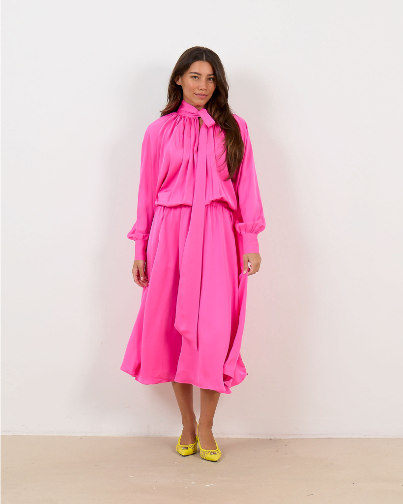 Susan Zijden Maxi Jurk Fel Roze