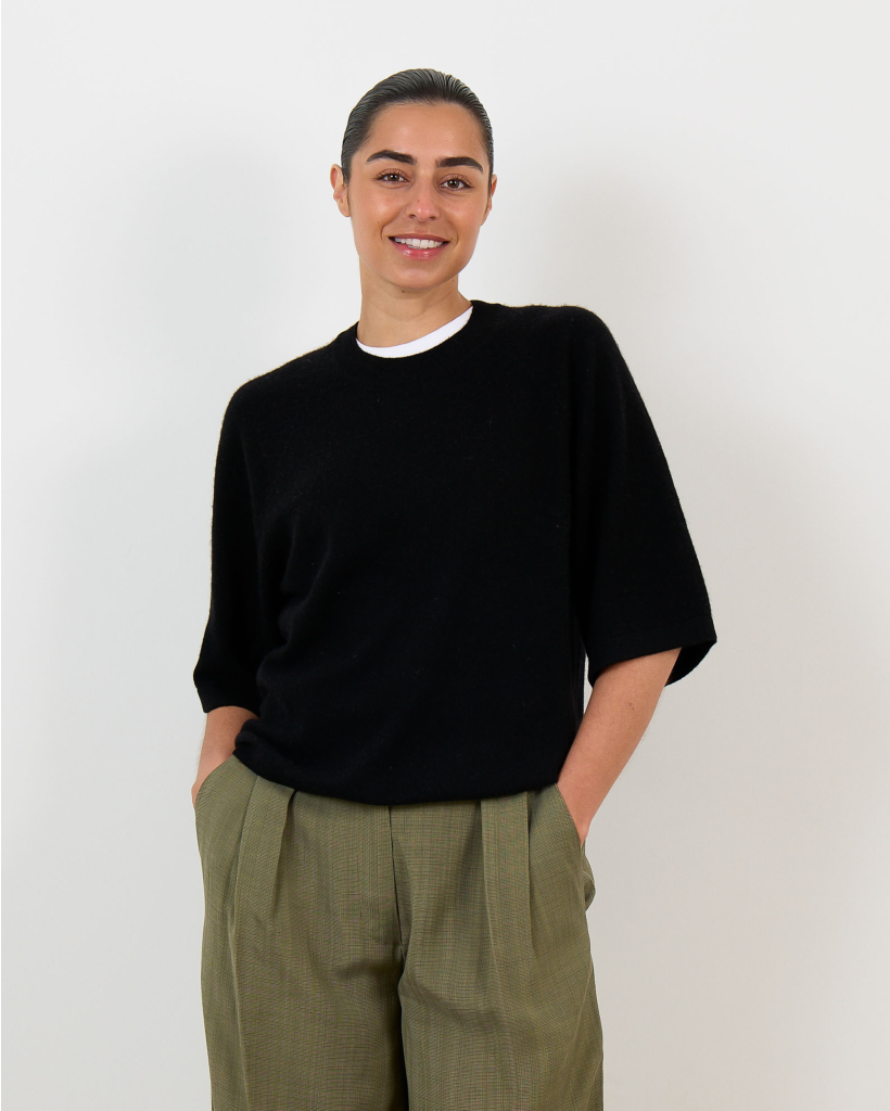 Leana Cashmere Korte Mouwen Trui Zwart