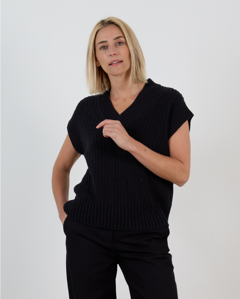 Nylas Cotton Knit V-hals Pullover Zwart