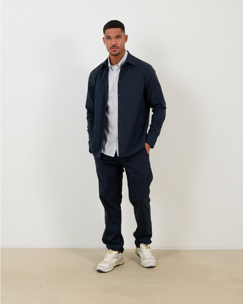 Casual Shirt Donker Blauw Met Drukknoopsluiting