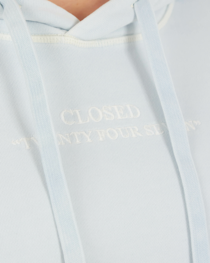 Closed Pullover frosted