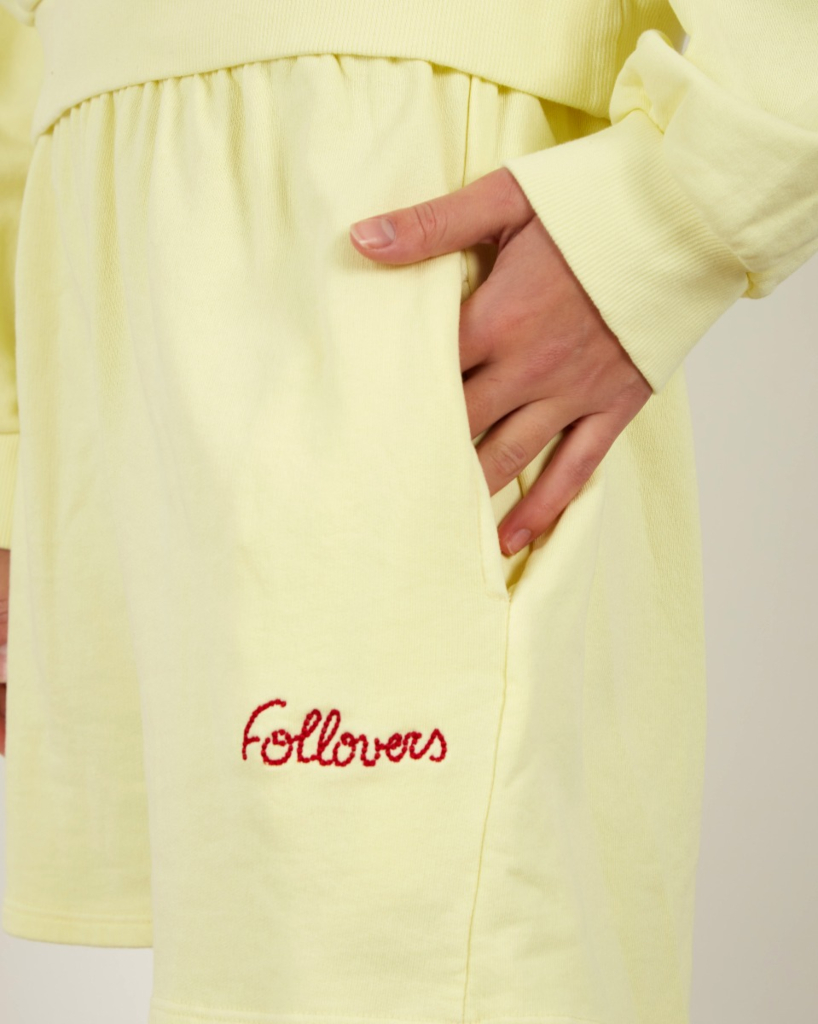 Follovers Kendall short yellow