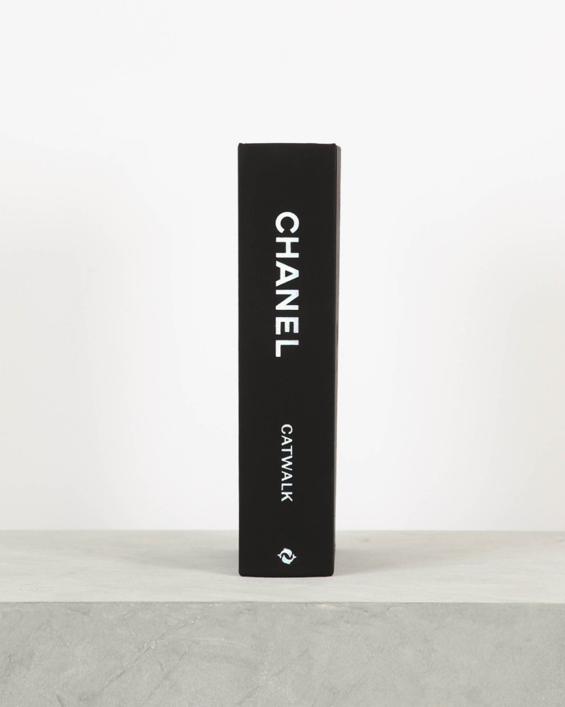 Books Chanel Catwalk