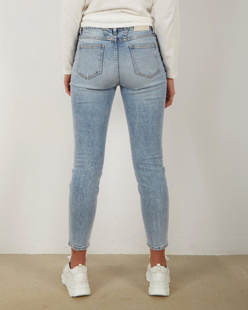 Closed Baker stretch jeans