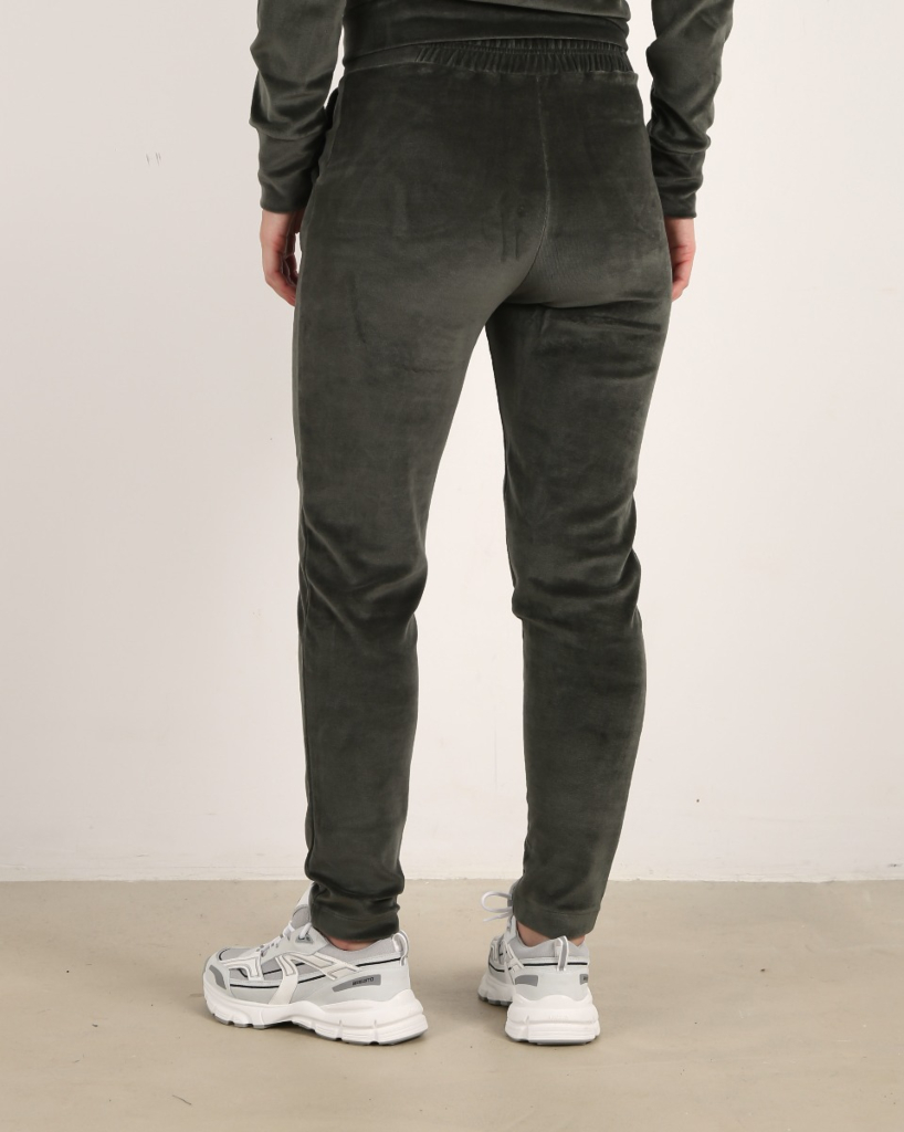 Lune Active Teddy Jogger Pine Green
