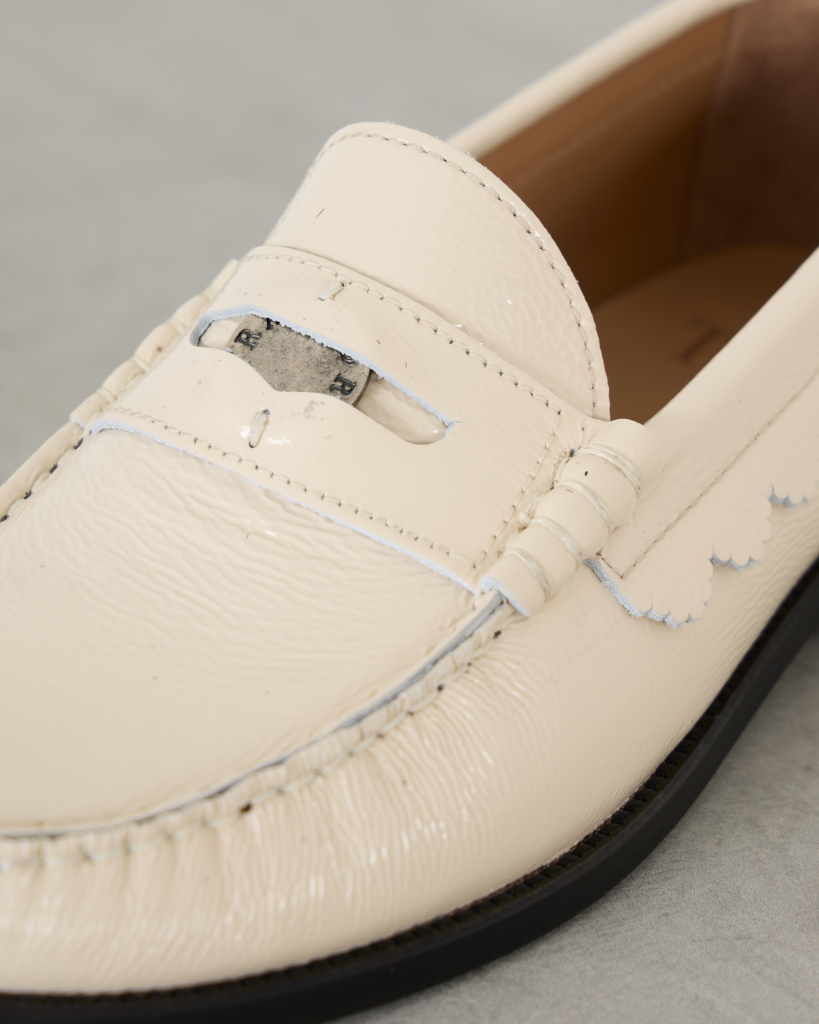 Toral Coin Leather Loafers Creme