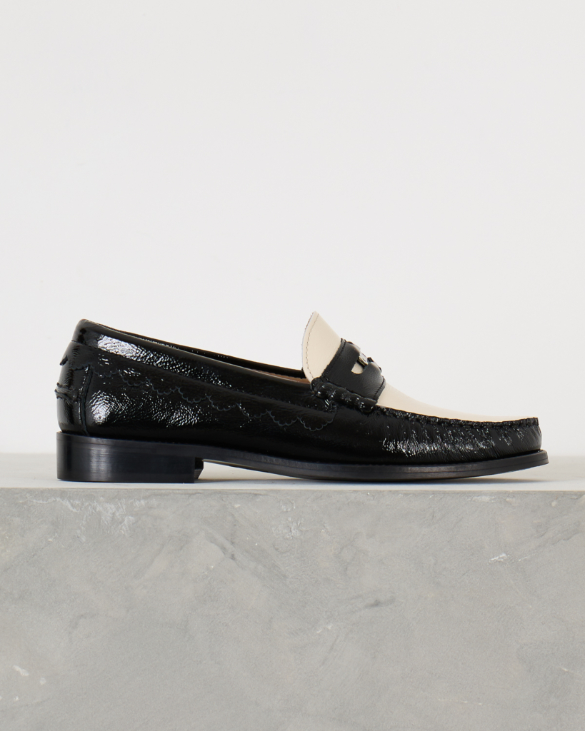 Toral Coin Leather Loafers Black White