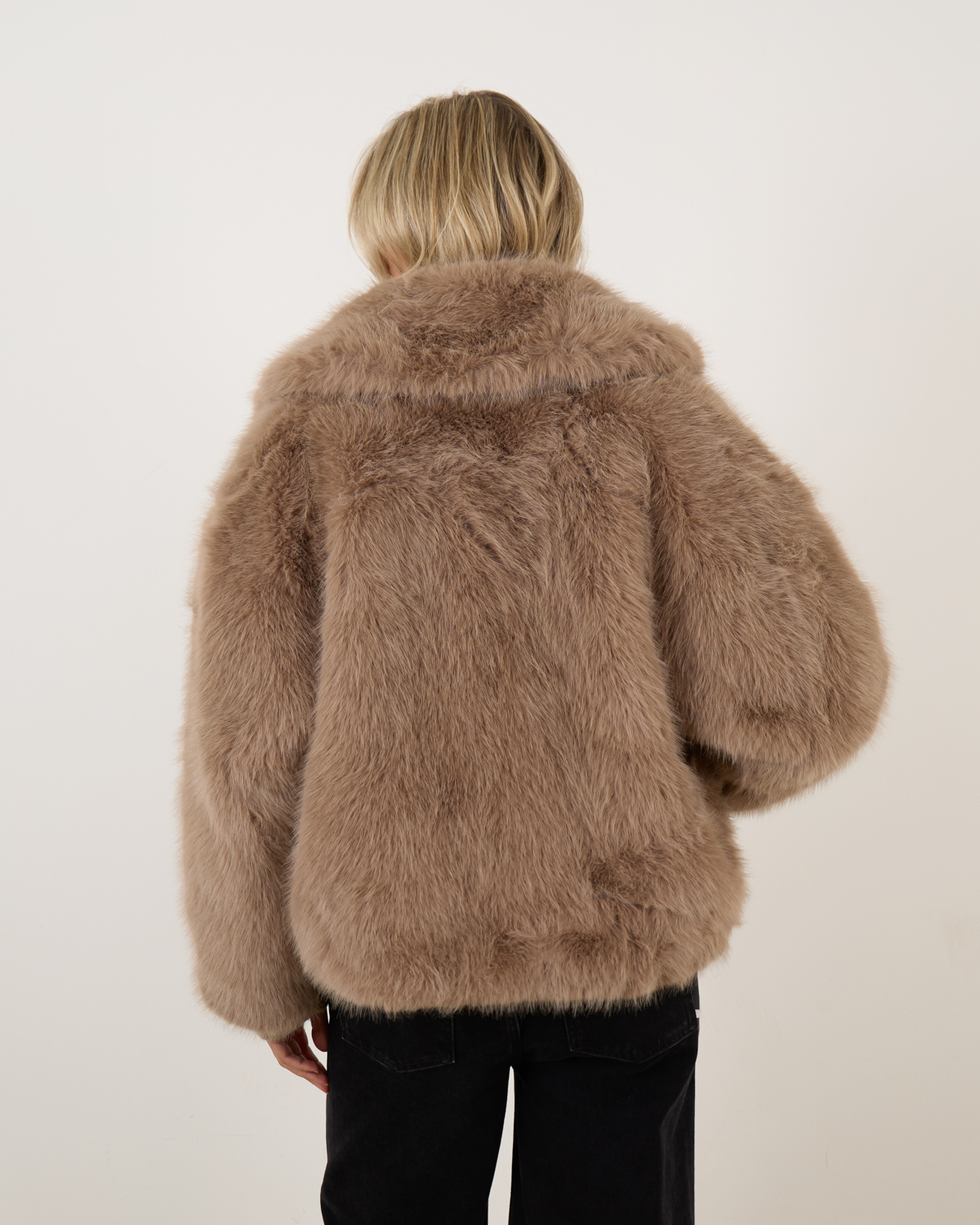 Novi Fur Jack Taupe