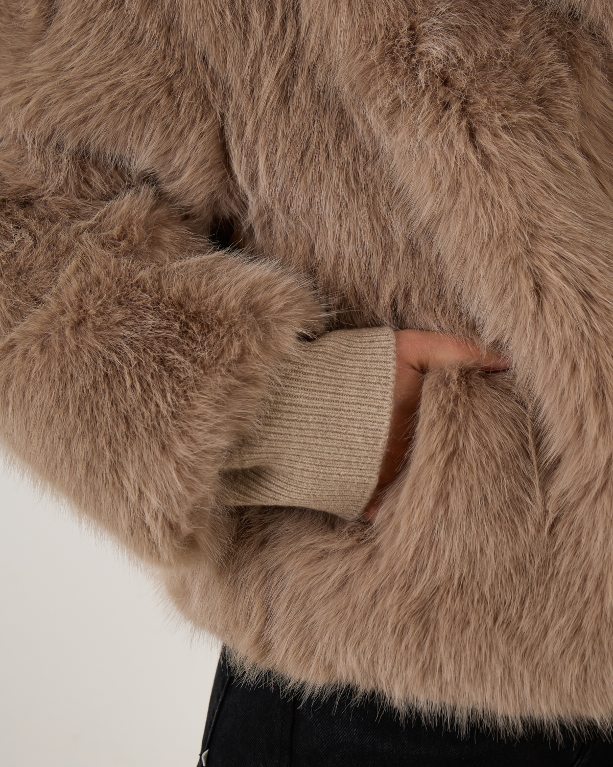 Novi Fur Jack Taupe