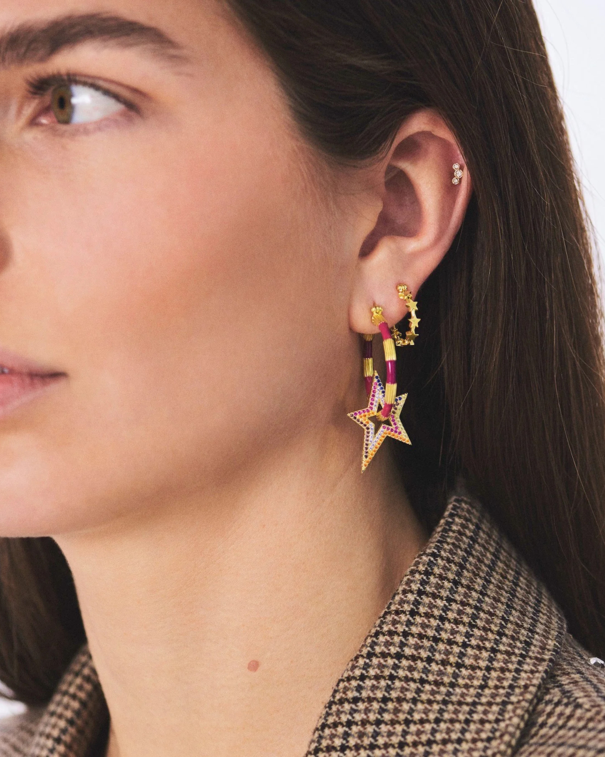 Anna + Nina Single Stars Align Hoop Earring Gold Plated