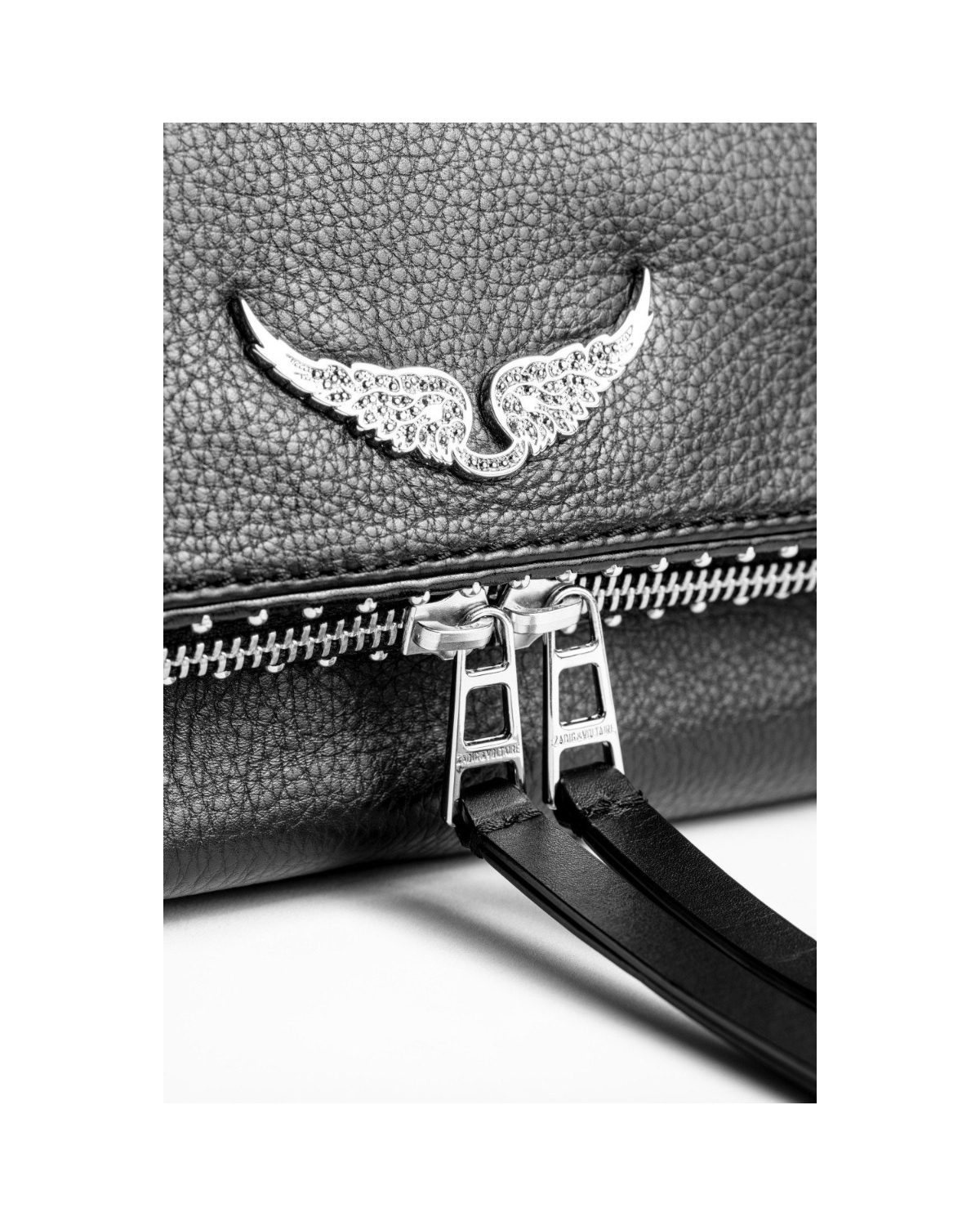 Rock Studs Clutch