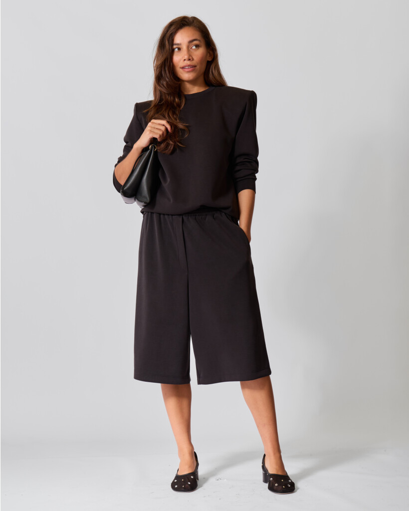 Feather Weight Drawstring Bermuda Zwart