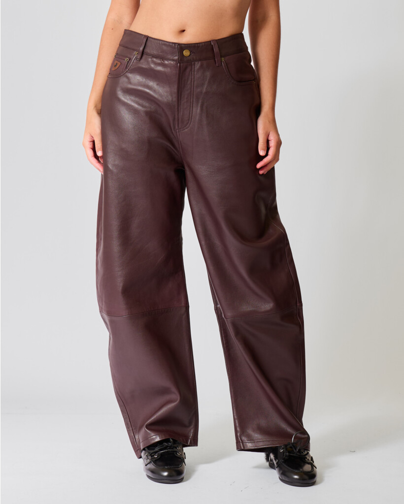 Dali Barrel Jeans Brown Raw Leather