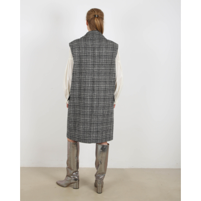 Baum und Pferdgarten Decka Coat Check